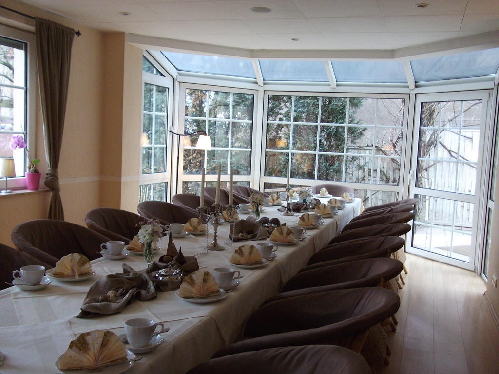 Pension & Cafe Am Kraehenberg Halle  외부 사진
