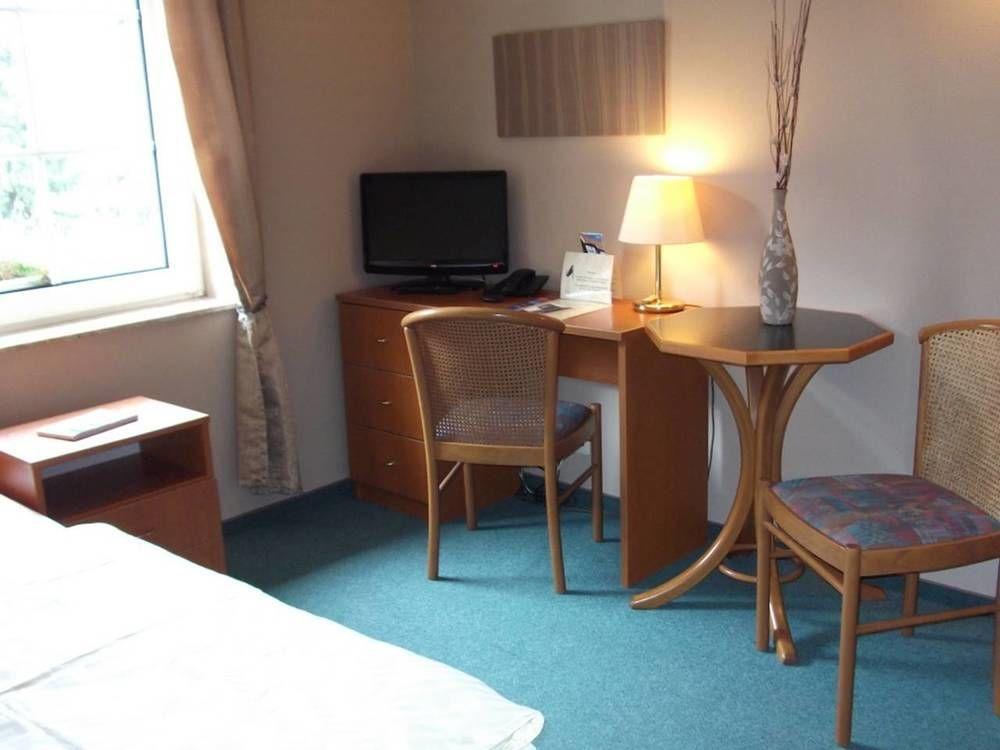 Pension & Cafe Am Kraehenberg Halle  외부 사진