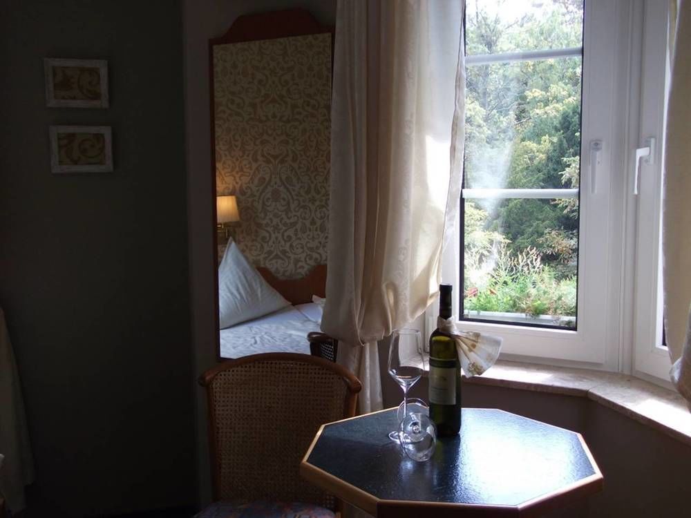 Pension & Cafe Am Kraehenberg Halle  외부 사진